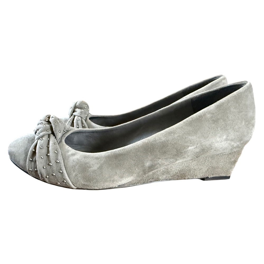 Stuart Weitzman Dotsun Wedge Pumps, Gray Suede, Studded Bow Detail, Size 8 - Picture 4 of 10